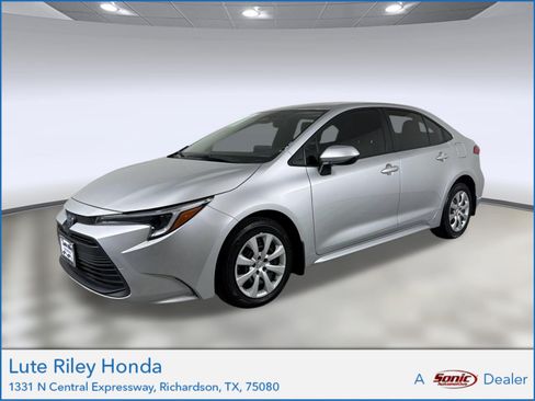 Used 2024 Toyota Corolla LE FWD image 1