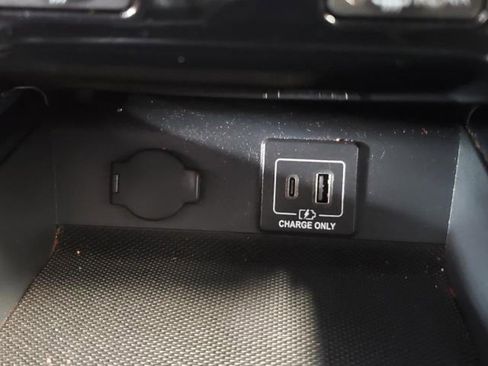 Used 2019 Nissan Pathfinder S AWD/4WD image 28