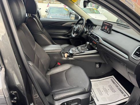 Used 2020 MAZDA CX-9 Touring w/ Touring Premium Package image 17