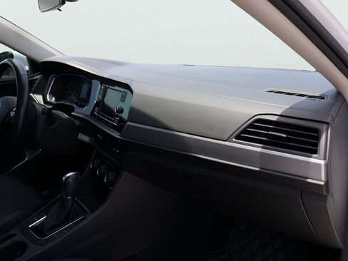 Used 2019 Volkswagen Jetta SE FWD image 9