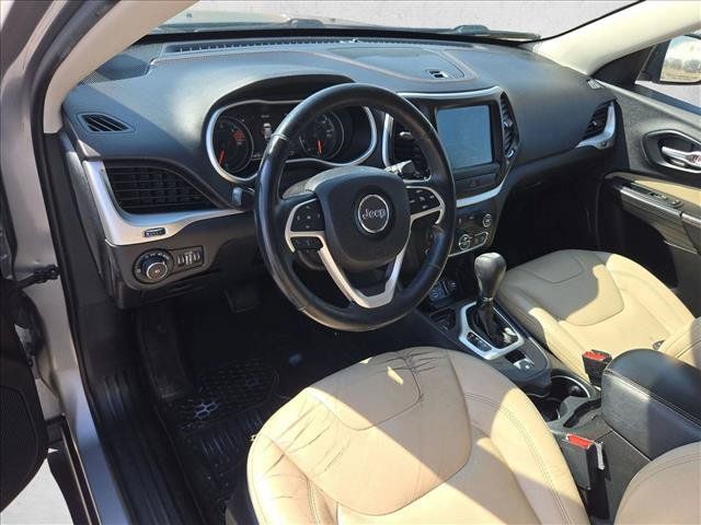 Used 2016 Jeep Cherokee Limited FWD image 10