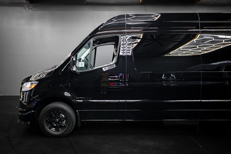 Used 2026 Mercedes-Benz Sprinter 3500 image 4