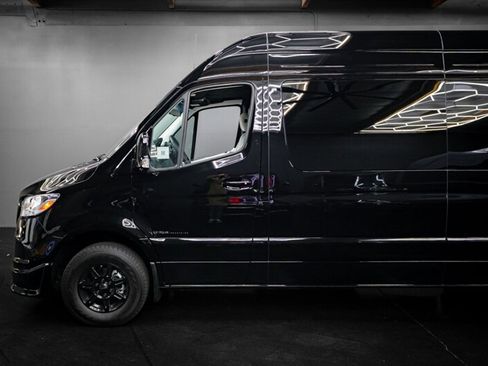 Used 2026 Mercedes-Benz Sprinter 3500 image 4