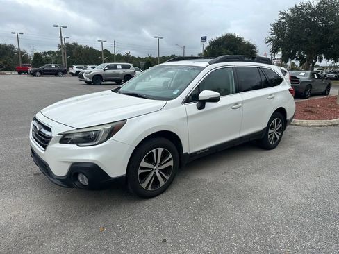 Used 2019 Subaru Outback 3.6R Limited w/ Popular Package #2 image 12