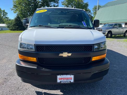 Used 2020 Chevrolet Express 2500 w/ Driver Convenience Package RWD image 3