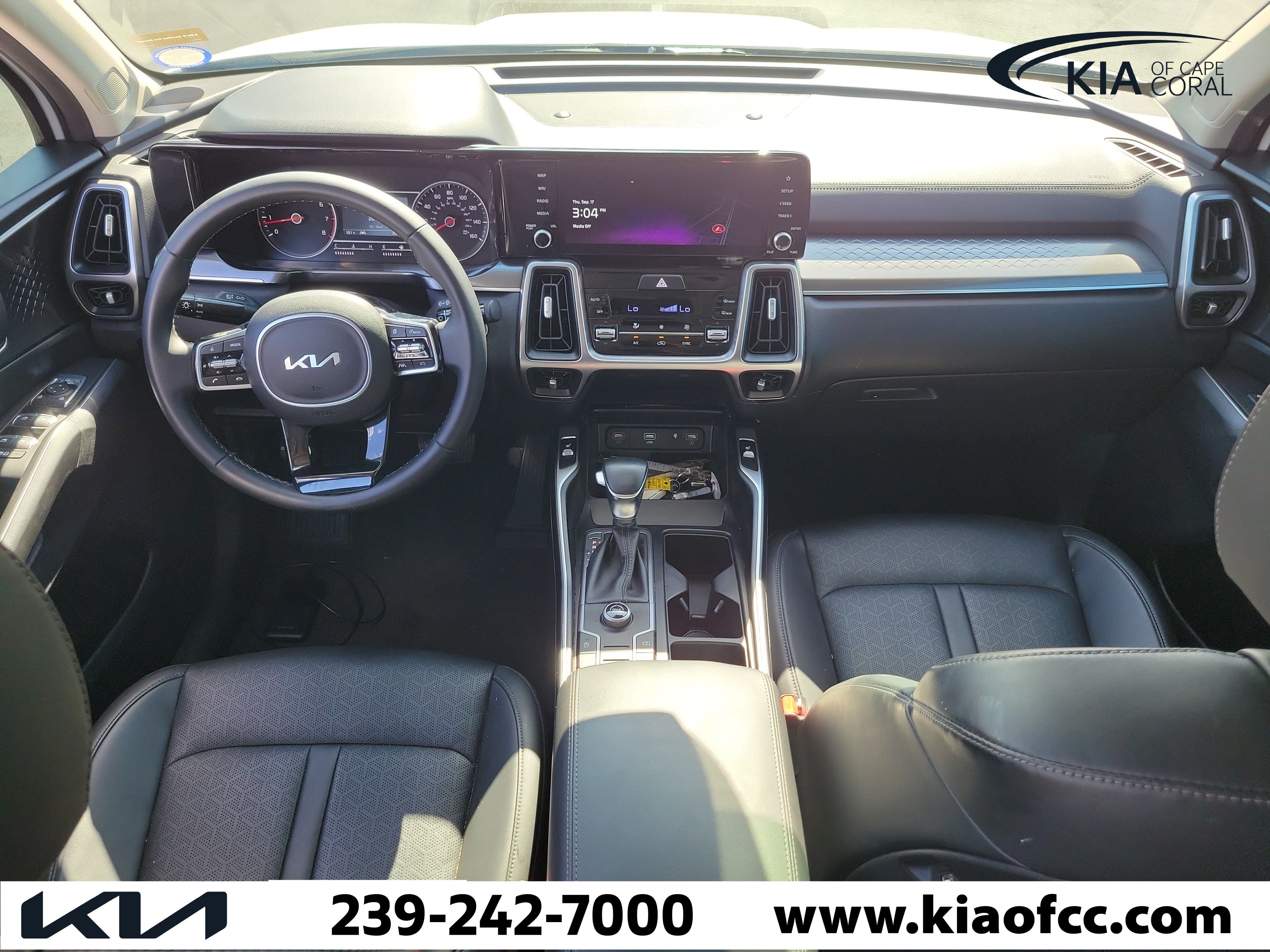 Certified 2023 Kia Sorento S w/ Panoramic Sunroof Package FWD image 18
