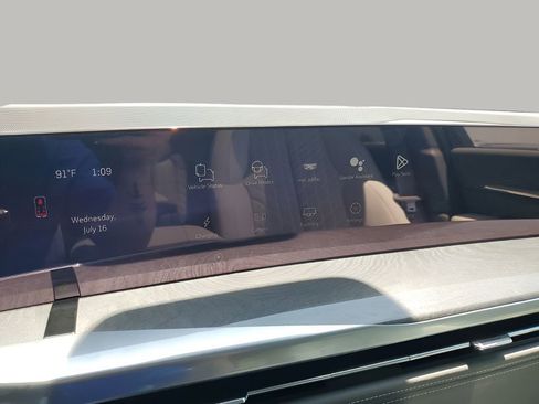 New 2026 Cadillac Escalade IQ Luxury 1 image 39