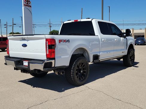 Used 2025 Ford F250 Lariat w/ FX4 Off-Road Package AWD/4WD image 4