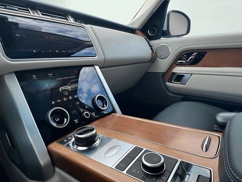 Used 2019 Land Rover Range Rover HSE image 62