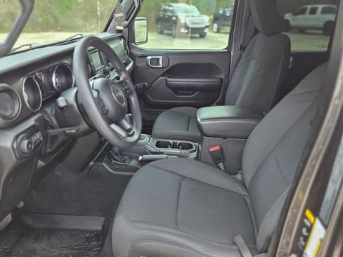 Used 2021 Jeep Wrangler Unlimited Sport image 22