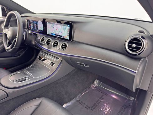 Used 2021 Mercedes-Benz E 350 Sedan w/ Premium Package image 15