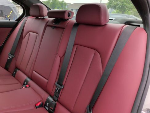 Certified 2023 BMW 330e w/ Premium Package RWD image 36