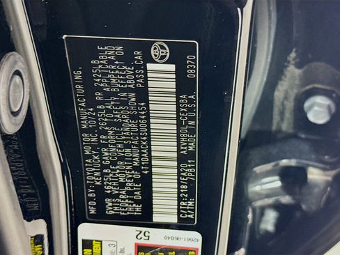 Used 2025 Toyota Camry SE image 27