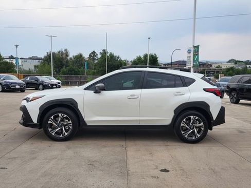 Used 2025 Subaru Crosstrek 2.5i Premium AWD/4WD image 4