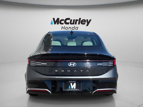 Used 2025 Hyundai Sonata SEL FWD image 4