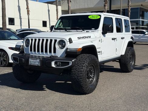 Used 2021 Jeep Wrangler Unlimited Sahara AWD/4WD image 9
