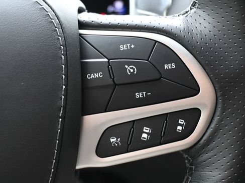 Used 2021 Jeep Grand Cherokee Trackhawk AWD/4WD image 38