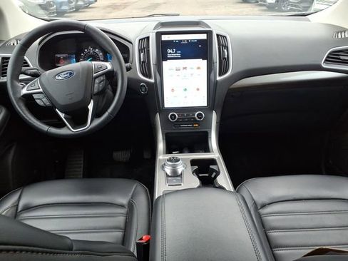 Used 2023 Ford Edge SEL w/ Convenience Package image 10
