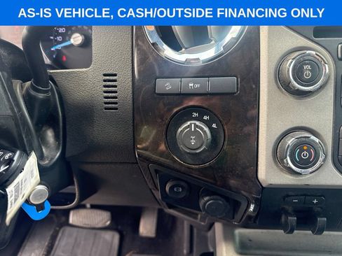 Used 2016 Ford F250 Platinum w/ FX4 Off-Road Package AWD/4WD image 28