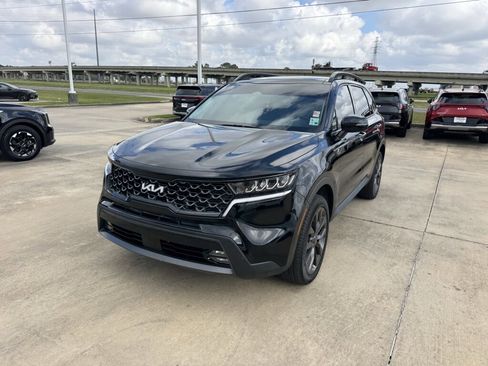 Certified 2023 Kia Sorento X-Line EX image 4