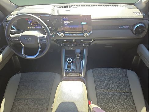 Used 2024 Chevrolet Colorado ZR2 w/ Technology Package image 16