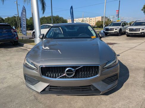 Used 2019 Volvo S60 T6 Momentum w/ Multimedia Package AWD/4WD image 9