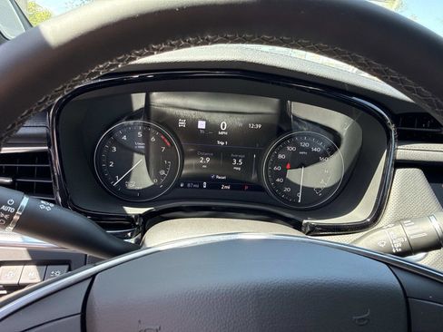 New 2026 Cadillac XT5 Premium Luxury AWD/4WD image 31