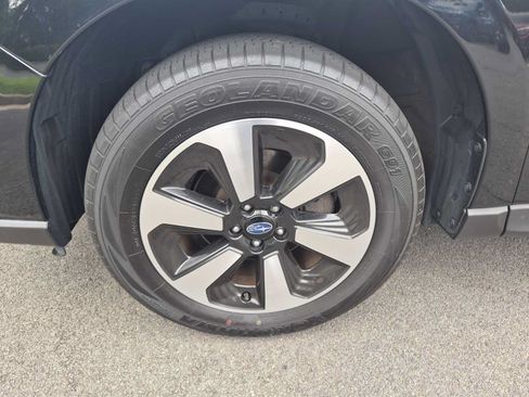 Used 2018 Subaru Forester 2.5i Limited AWD/4WD image 14