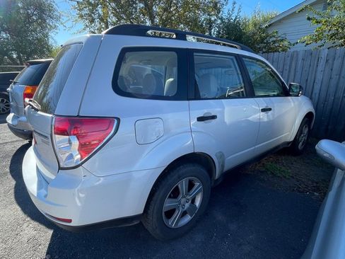 Used 2011 Subaru Forester 2.5X image 3