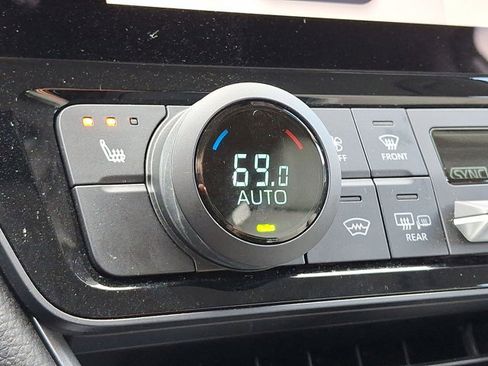 Used 2024 Toyota Grand Highlander XLE image 20