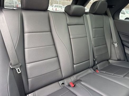Used 2025 Mercedes-Benz GLE 450e 4MATIC image 25