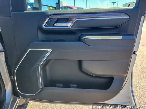 Used 2025 Chevrolet Silverado 2500 LT w/ Convenience Package AWD/4WD image 22
