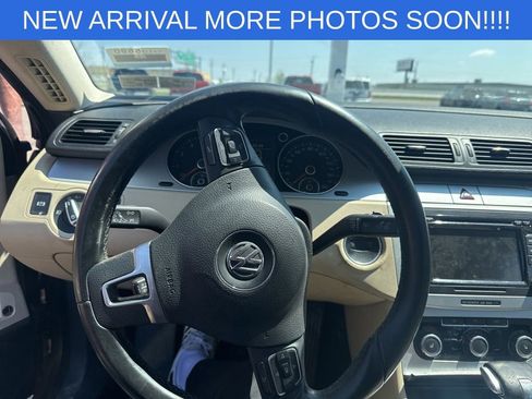 Used 2010 Volkswagen CC Sport FWD image 12