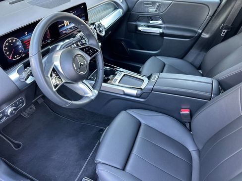 Certified 2025 Mercedes-Benz GLB 250 4MATIC image 10