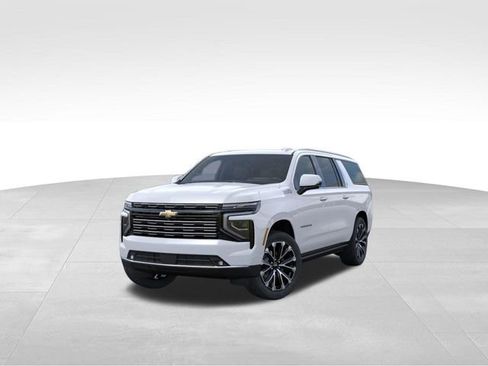 New 2026 Chevrolet Suburban High Country image 8