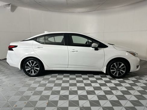 Certified 2025 Nissan Versa SV w/ Trunk Package FWD image 9