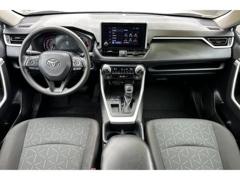 Used 2023 Toyota RAV4 XLE FWD image 15