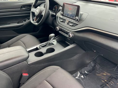 Certified 2025 Nissan Altima 2.5 S image 17