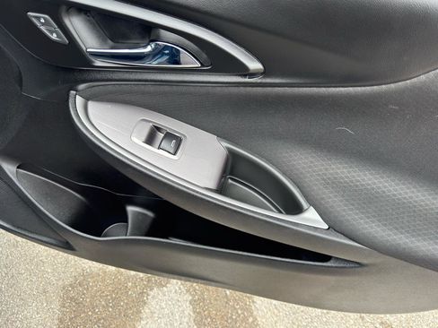 Used 2022 Chevrolet Malibu LT FWD image 30