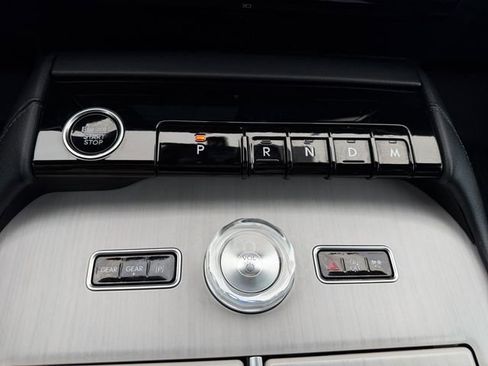 Used 2025 Lincoln Navigator Reserve w/ Jet Appearance Package image 24