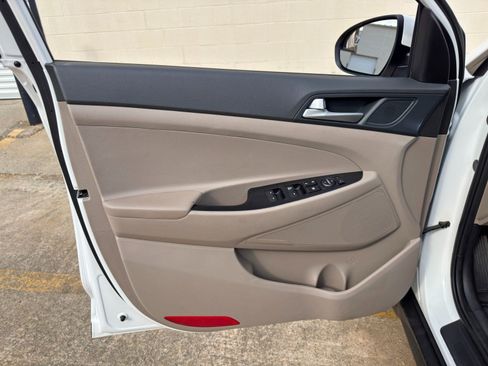 Used 2020 Hyundai Tucson SE FWD image 34