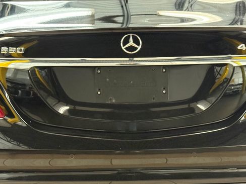 Used 2016 Mercedes-Benz S 550 4MATIC Sedan image 11