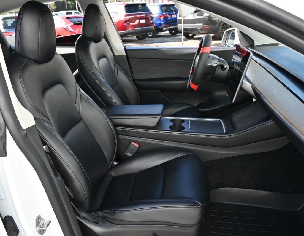 Used 2022 Tesla Model Y Performance AWD/4WD image 12