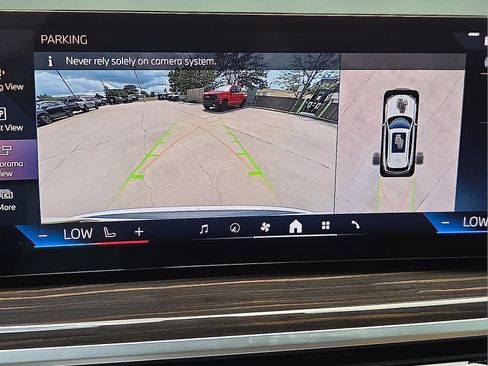 Used 2025 BMW X5 xDrive40i AWD/4WD image 16
