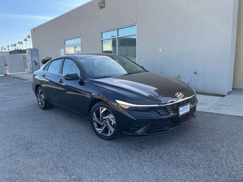 New 2026 Hyundai Elantra Limited image 1