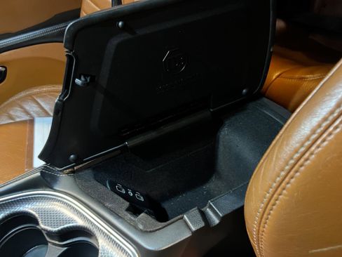 Used 2017 Dodge Challenger SRT Hellcat image 19