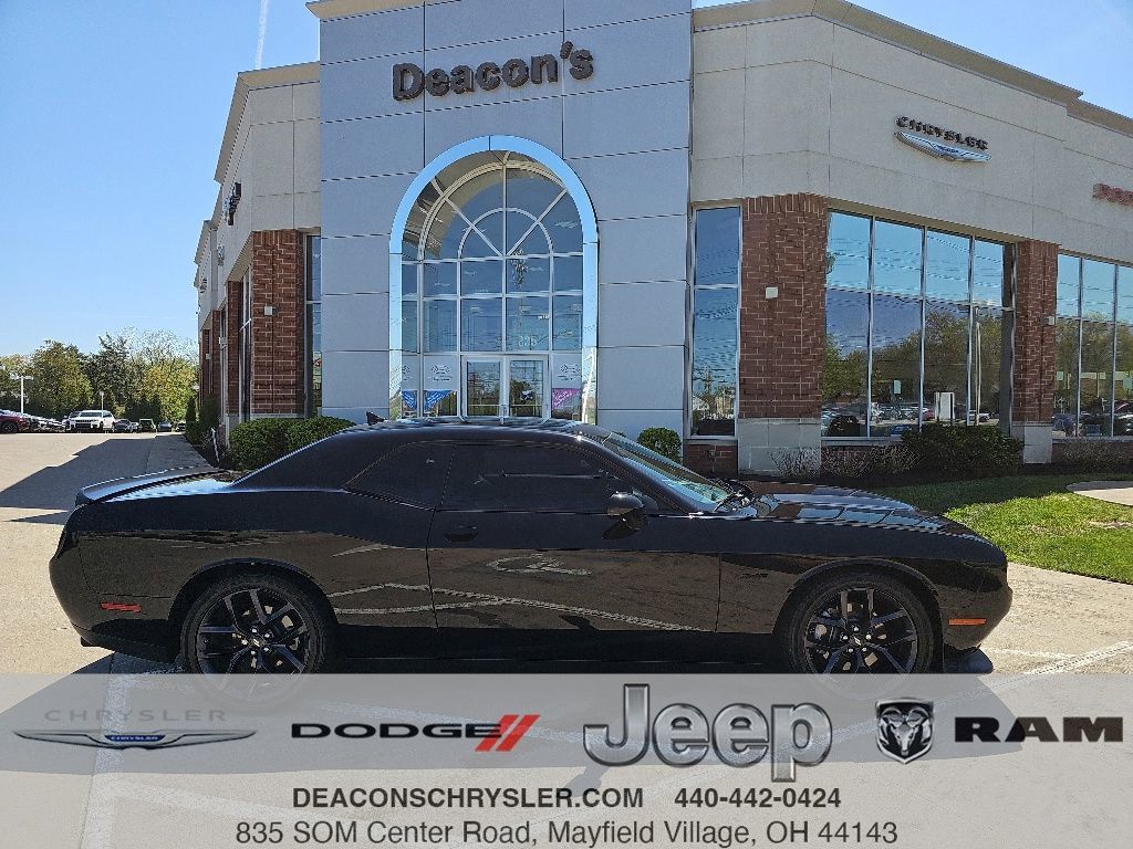 Used Dodge Challenger R/T Scat Pack for Sale in Cleveland, OH