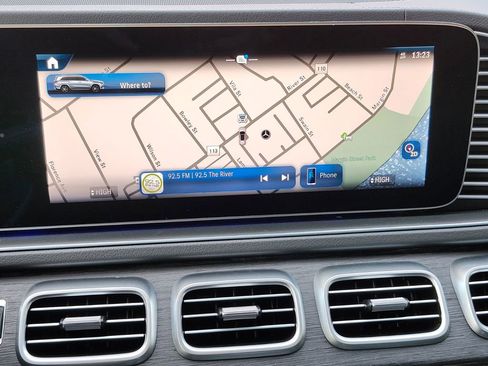 Certified 2025 Mercedes-Benz GLS 450 4MATIC image 24