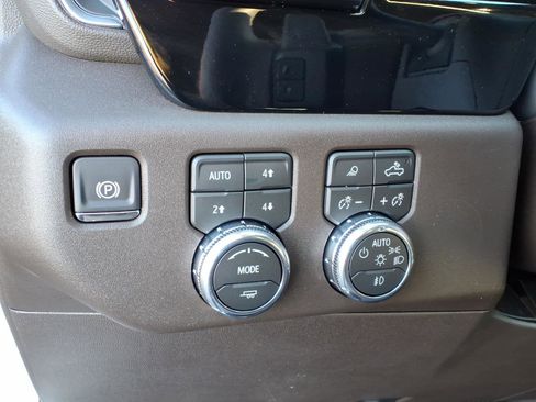 New 2026 GMC Sierra 1500 SLT w/ SLT Premium Plus Package image 20