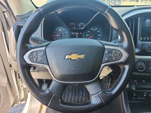 Used 2022 Chevrolet Colorado LT w/ Fleet Safety Package RWD image 8